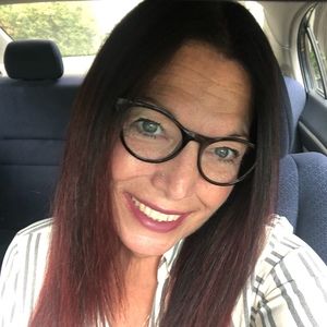 Meet your Posher, Michele